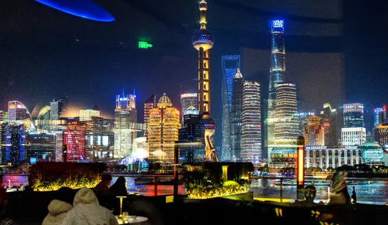 上海生活聚会新潮流：同城夜游推荐与美食资讯全攻略🌙