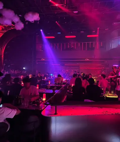 上海深夜足球场哪几家还开着？五人制组队推荐